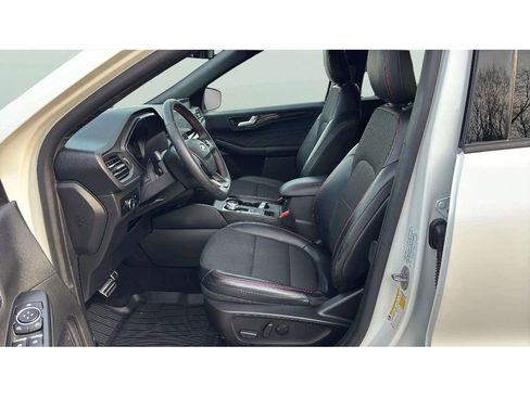 Used 2023 Ford Escape ST-Line w/ Tech Pack #1 image 10