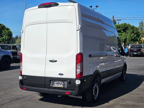 Used 2025 Ford Transit 250 148 High Roof RWD image 5