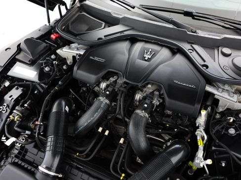 Used 2024 Maserati GranTurismo Trofeo image 34