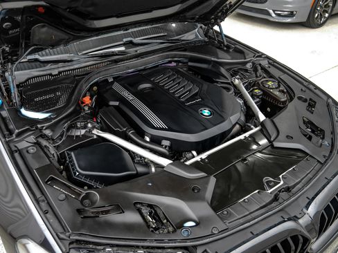 Used 2021 BMW 540i w/ M Sport Package RWD image 60