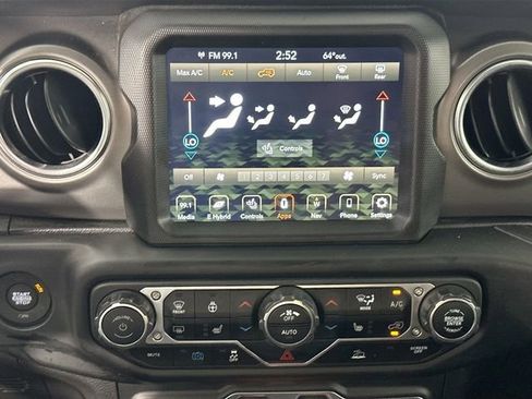 Used 2023 Jeep Wrangler Unlimited Rubicon 4xe w/ Cold Weather Group AWD/4WD image 14
