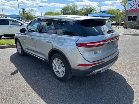 Used 2022 Lincoln Corsair FWD image 4