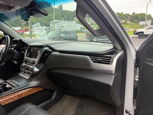 Used 2015 Chevrolet Suburban LTZ AWD/4WD image 38