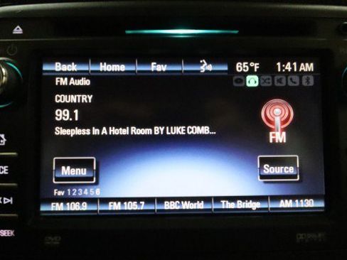 Used 2015 Chevrolet Traverse LTZ AWD/4WD image 18