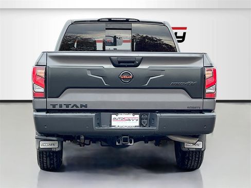 Used 2021 Nissan Titan PRO-4X w/ Pro-4x Convenience Package image 6