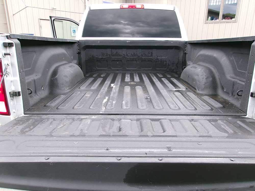 Used 2017 RAM 2500 Tradesman w/ Chrome Appearance Group AWD/4WD image 13
