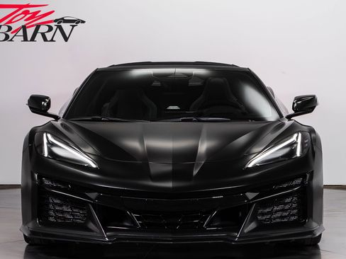 Used 2024 Chevrolet Corvette Z06 RWD image 8