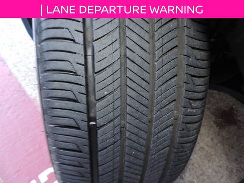 Used 2025 Nissan Sentra SR w/ Midnight Edition image 15