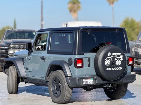 Used 2025 Jeep Wrangler Sport AWD/4WD image 2