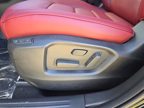 Used 2025 MAZDA CX-5 Carbon Edition image 16