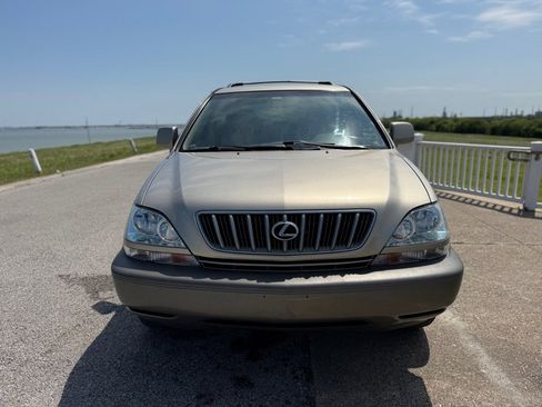 Used 2001 Lexus RX 300 image 2