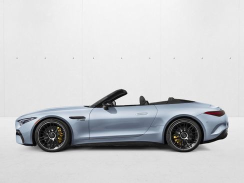 New 2026 Mercedes-Benz SL 63 AMG 4MATIC image 3
