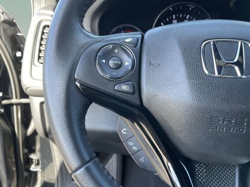 Used 2019 Honda HR-V Sport image 12