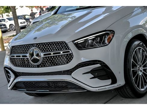 Certified 2026 Mercedes-Benz GLE 450 GLE 450 4MATIC image 4