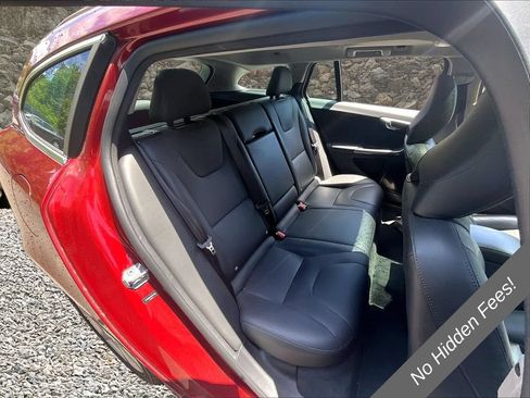 Used 2017 Volvo V60 T5 Premier w/ Convenience Package AWD/4WD image 25