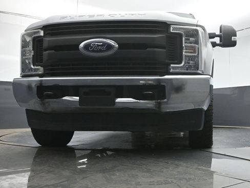 Used 2018 Ford F250 XL w/ Power Equipment Group image 33