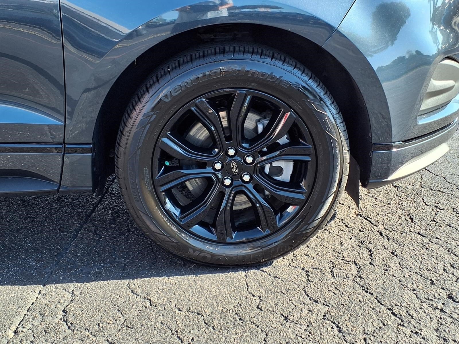Certified 2023 Ford Edge SE w/ Black Appearance Package AWD/4WD image 6