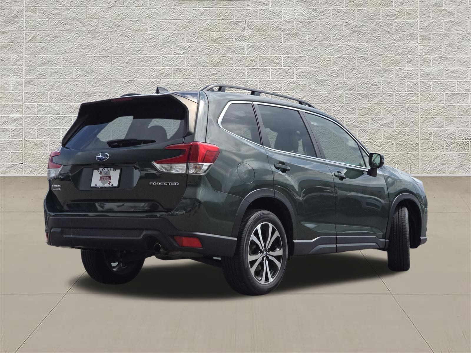 Used 2024 Subaru Forester Limited AWD/4WD image 7