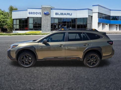 Used 2025 Subaru Outback Wilderness AWD/4WD image 2