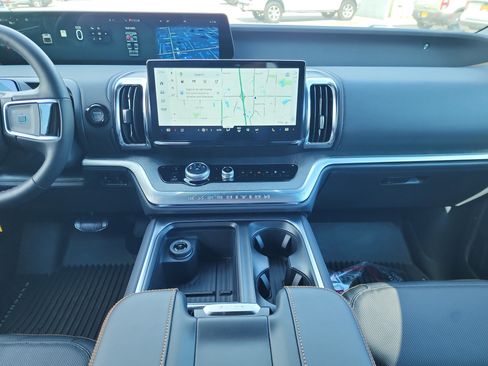 New 2026 Ford Expedition Tremor image 13