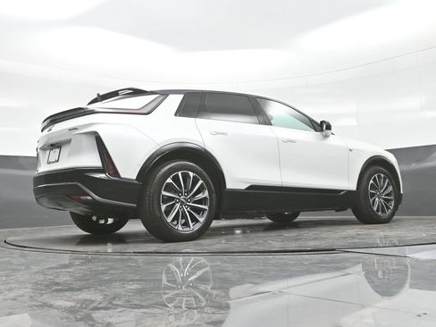 Certified 2024 Cadillac Lyriq Sport AWD/4WD image 27