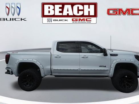 Used 2023 GMC Sierra 1500 AT4 w/ AT4 Premium Package AWD/4WD image 2