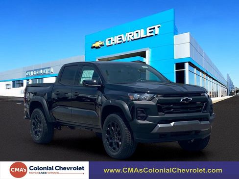 New 2026 Chevrolet Colorado Trail Boss AWD/4WD image 1