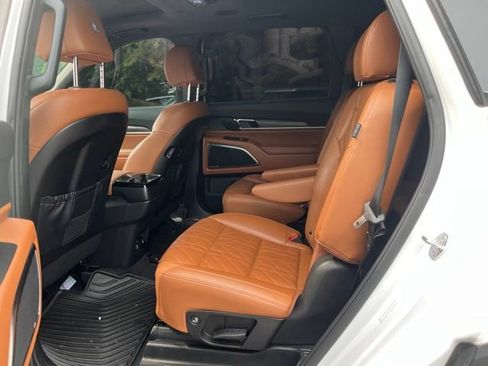 Used 2024 Kia Telluride SX Prestige X-Line AWD/4WD image 30