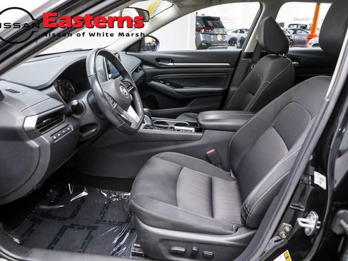 Used 2021 Nissan Altima 2.5 SV w/ SV Premium Package image 15