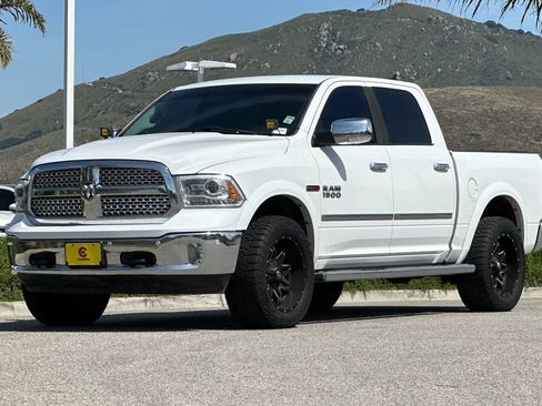 Used 2014 RAM 1500 Laramie w/ Convenience Group image 7