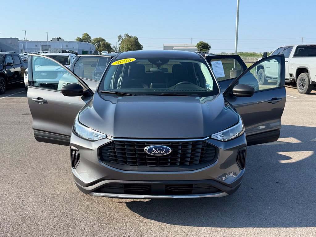 Used 2025 Ford Escape Active FWD image 22