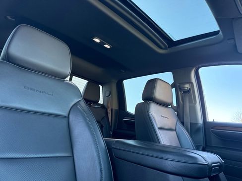 Used 2024 GMC Sierra 1500 Denali image 17