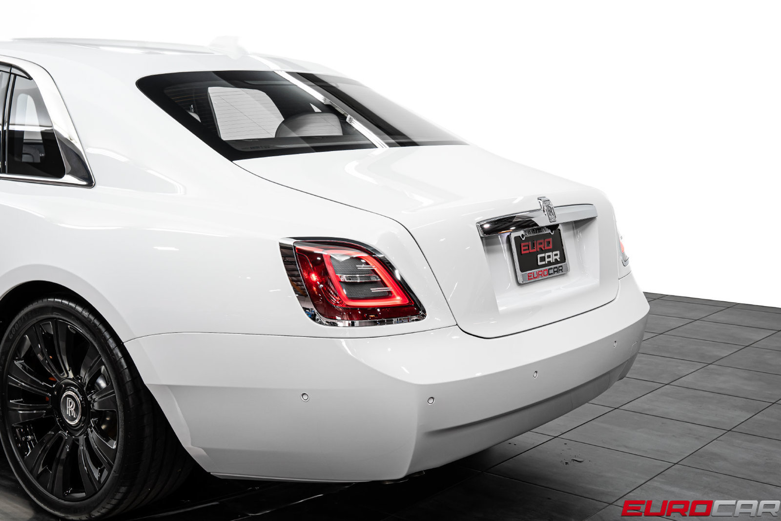 Used 2024 Rolls-Royce Ghost AWD/4WD image 17