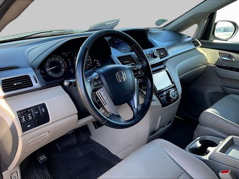 Used 2016 Honda Odyssey EX-L image 12