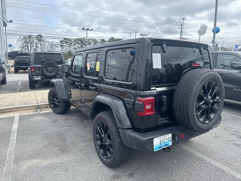 Used 2025 Jeep Wrangler Sahara 4xe w/ Safety Group image 10