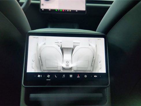 Used 2026 Tesla Model Y Long Range image 52