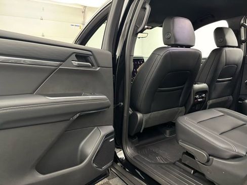 New 2026 GMC Acadia Elevation w/ Elevation Premium Package image 39