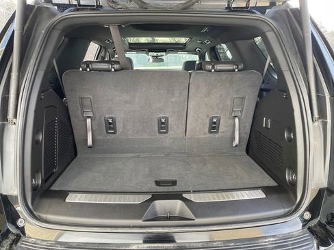 Used 2024 Chevrolet Tahoe Z71 image 13