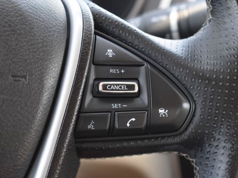 Used 2017 Nissan Maxima Platinum w/ Interior Lighting Package FWD image 8