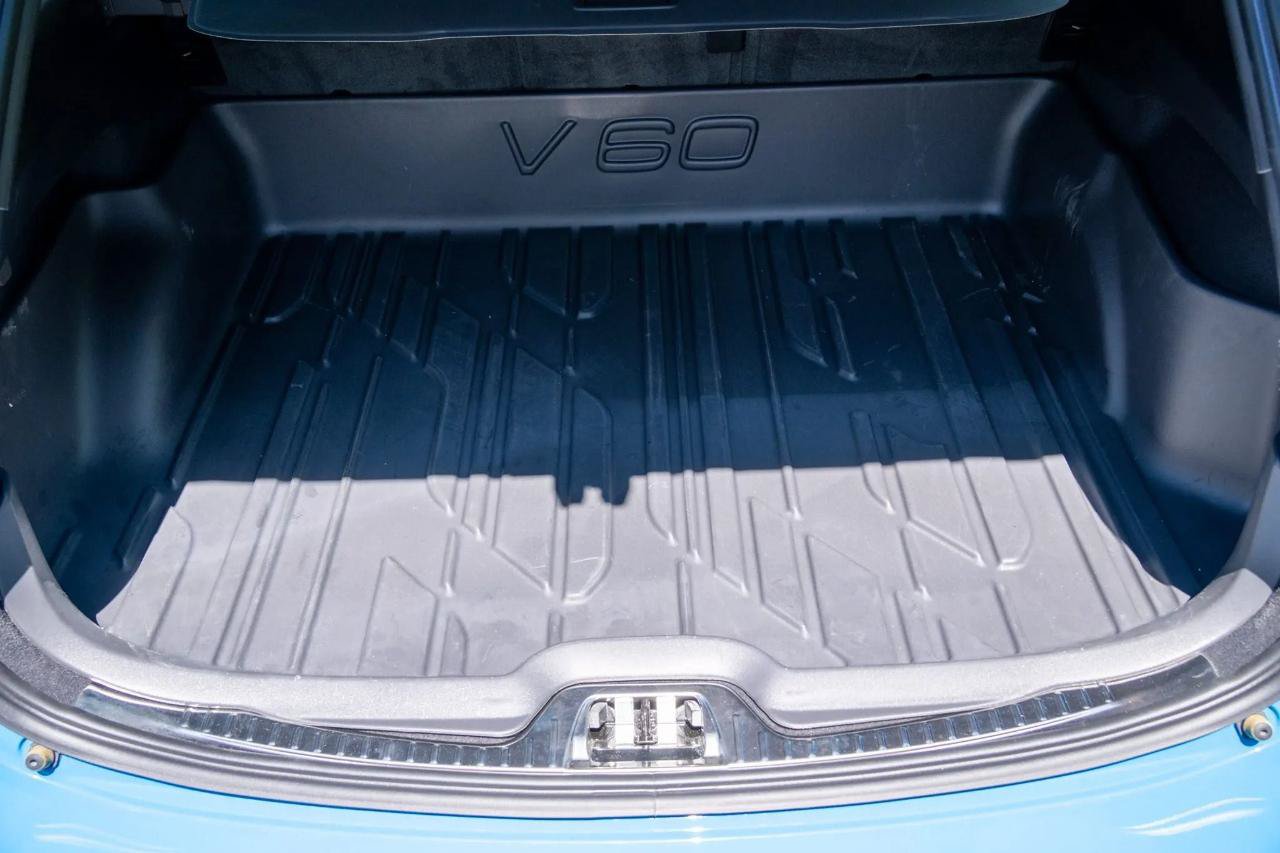 Used 2017 Volvo V60 T6 Polestar AWD/4WD image 43