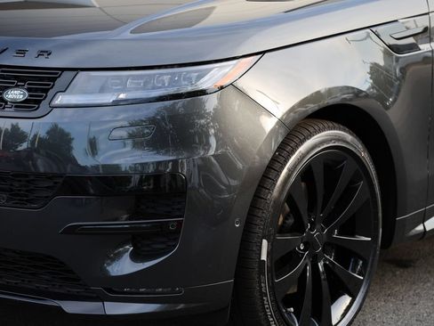 New 2026 Land Rover Range Rover Sport Dynamic SE AWD/4WD image 2