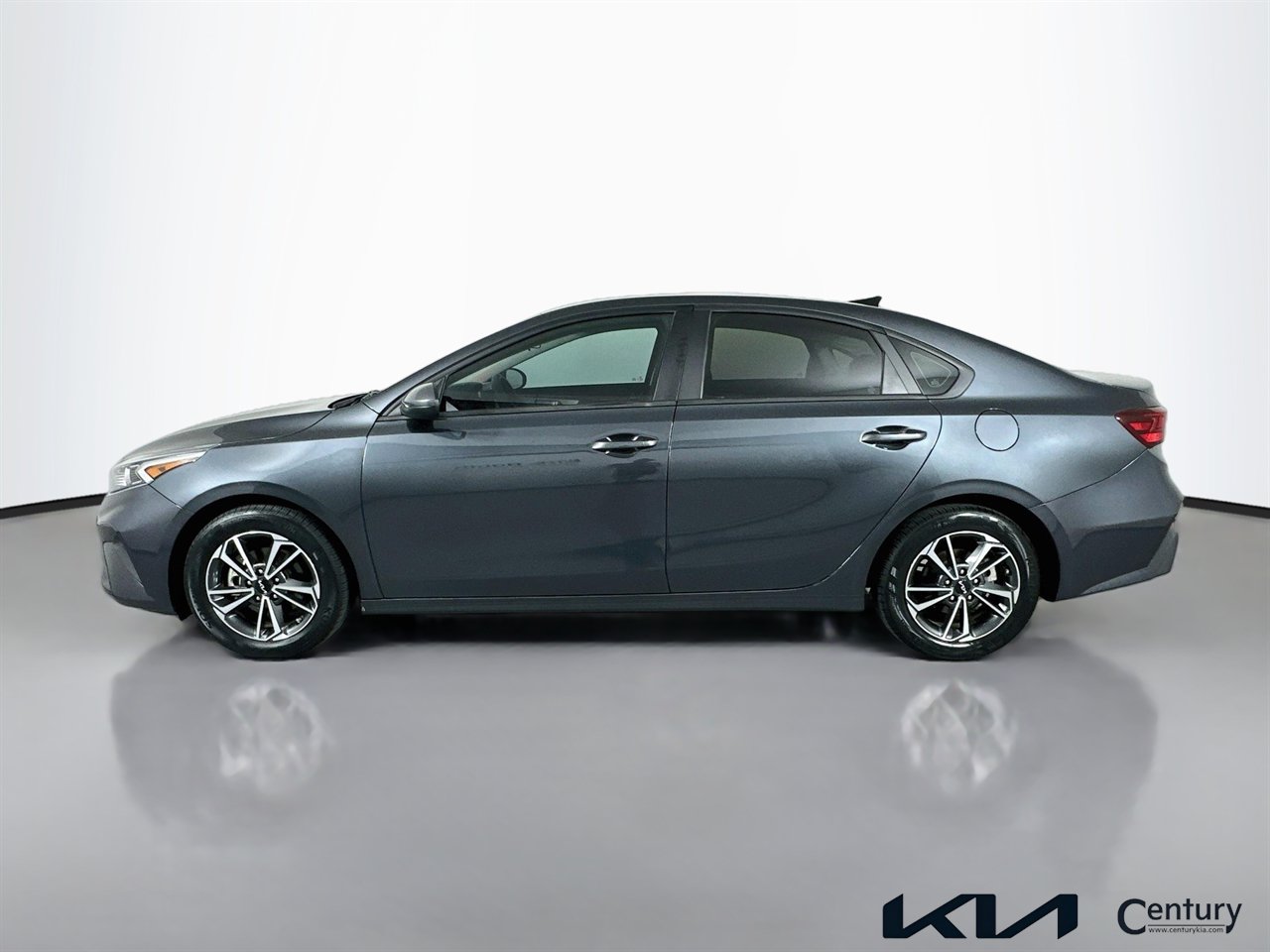 Used 2023 Kia Forte LXS FWD image 8
