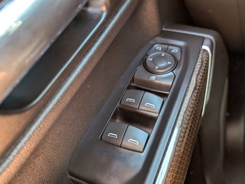 Used 2020 Chevrolet Silverado 1500 LT w/ All-Star Edition image 39