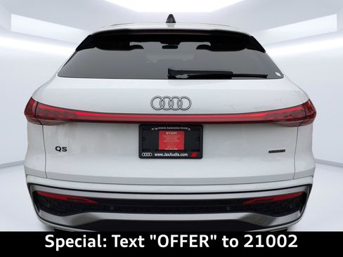 Certified 2025 Audi Q5 Premium Plus w/ Premium Plus AWD/4WD image 5