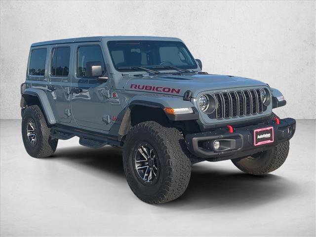 Used 2025 Jeep Wrangler Unlimited Rubicon AWD/4WD image 3