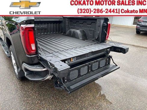 Used 2021 GMC Sierra 1500 SLT w/ SLT Premium Plus Package AWD/4WD image 10
