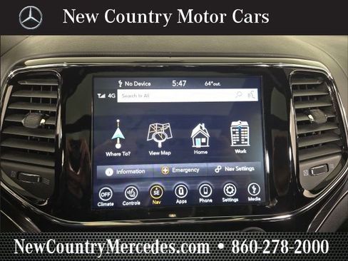 Used 2020 Jeep Grand Cherokee Overland AWD/4WD image 27