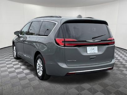 Used 2022 Chrysler Pacifica Touring-L
