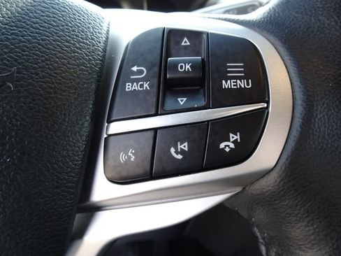 Used 2022 Ford Explorer XLT w/ Equipment Group 202A RWD image 26