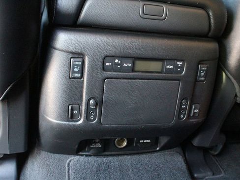 Used 2018 Nissan Armada Platinum w/ Cargo Package image 17